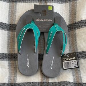 Eddie Bauer NWT Patina/Teal and Gray Break Point Faux Leather Sandals-Size 7
